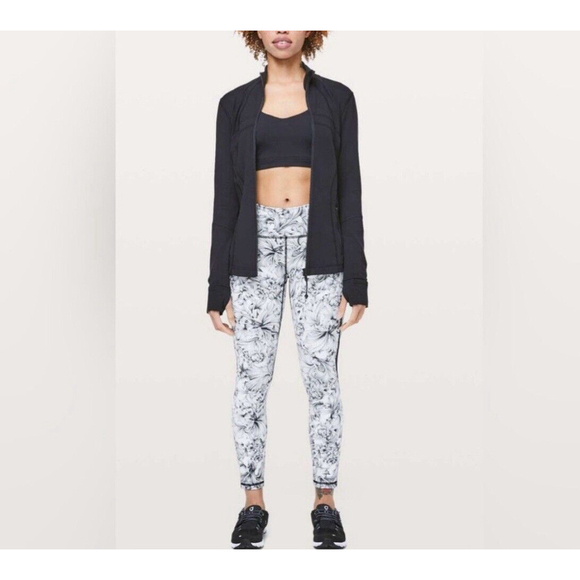 lululemon athletica Pants - Lululemon Leggings Sz 6 Train Times 7/8 Pant Light Garden White Black Floral
